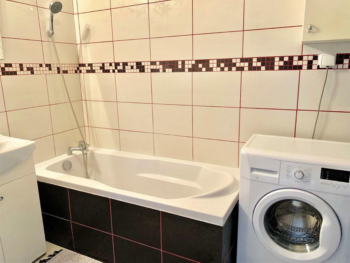 2-Room Apartment Nowy Dwór Mazowiecki Kültér fotó